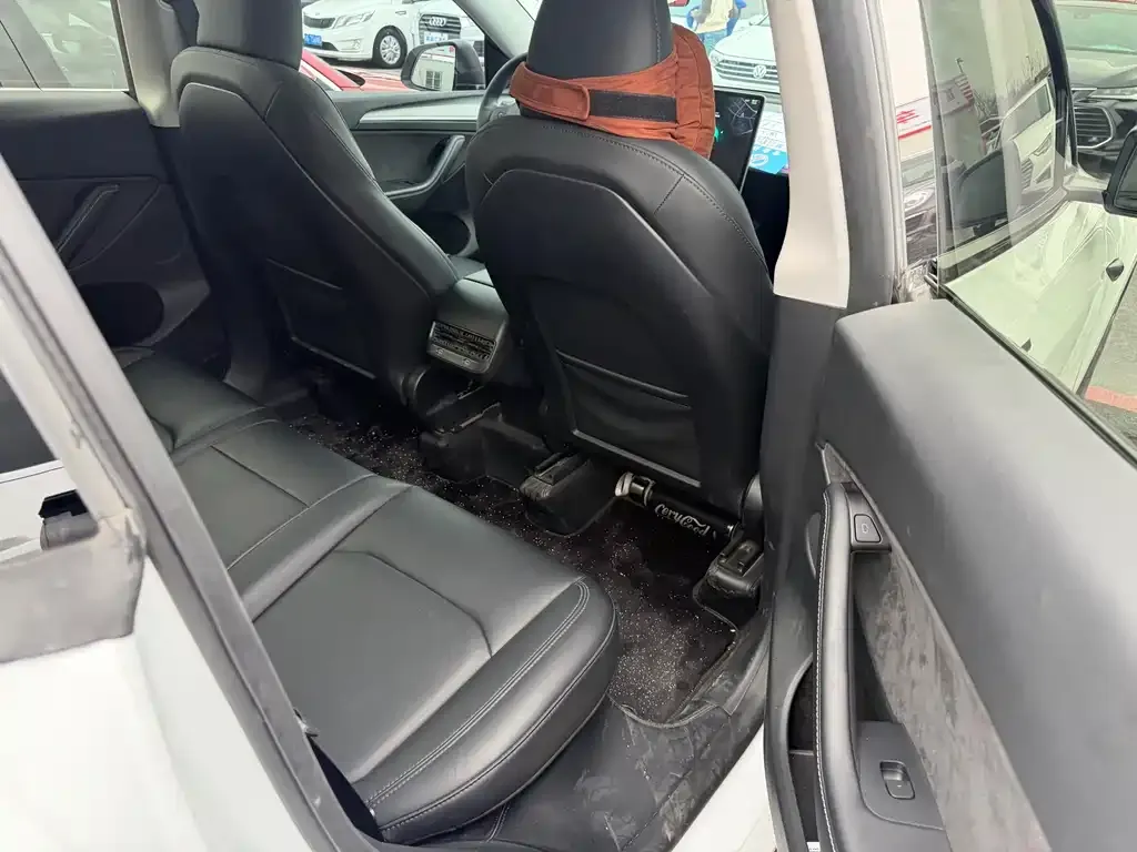 Tesla Model Y 2023 из CN, фото 6