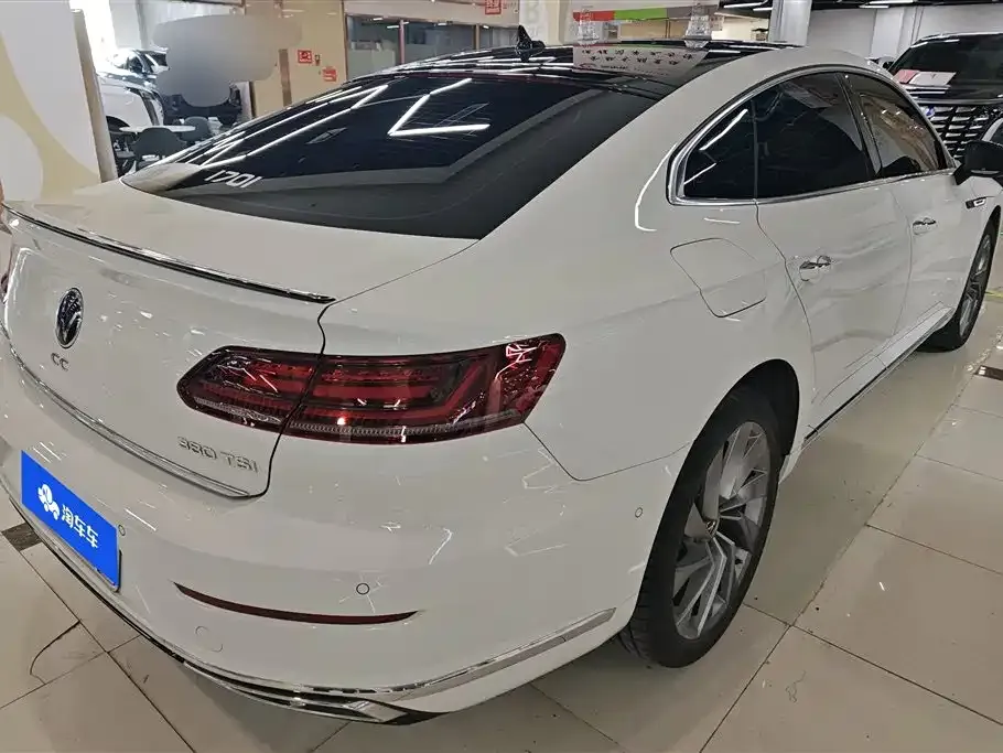 Volkswagen CC 2024 из CN, фото 4