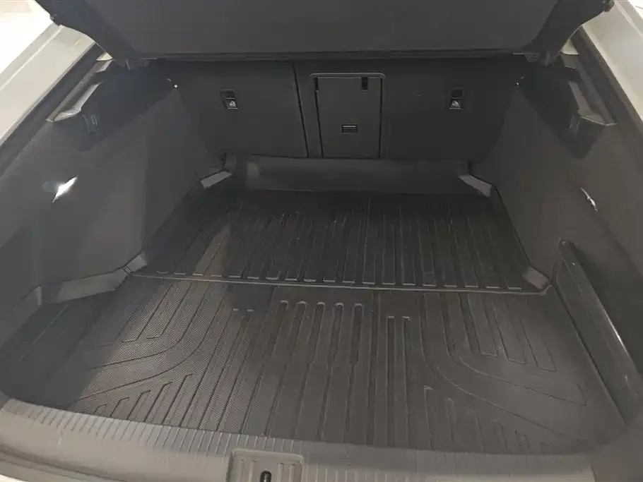 Volkswagen CC 2024 из CN, фото 7