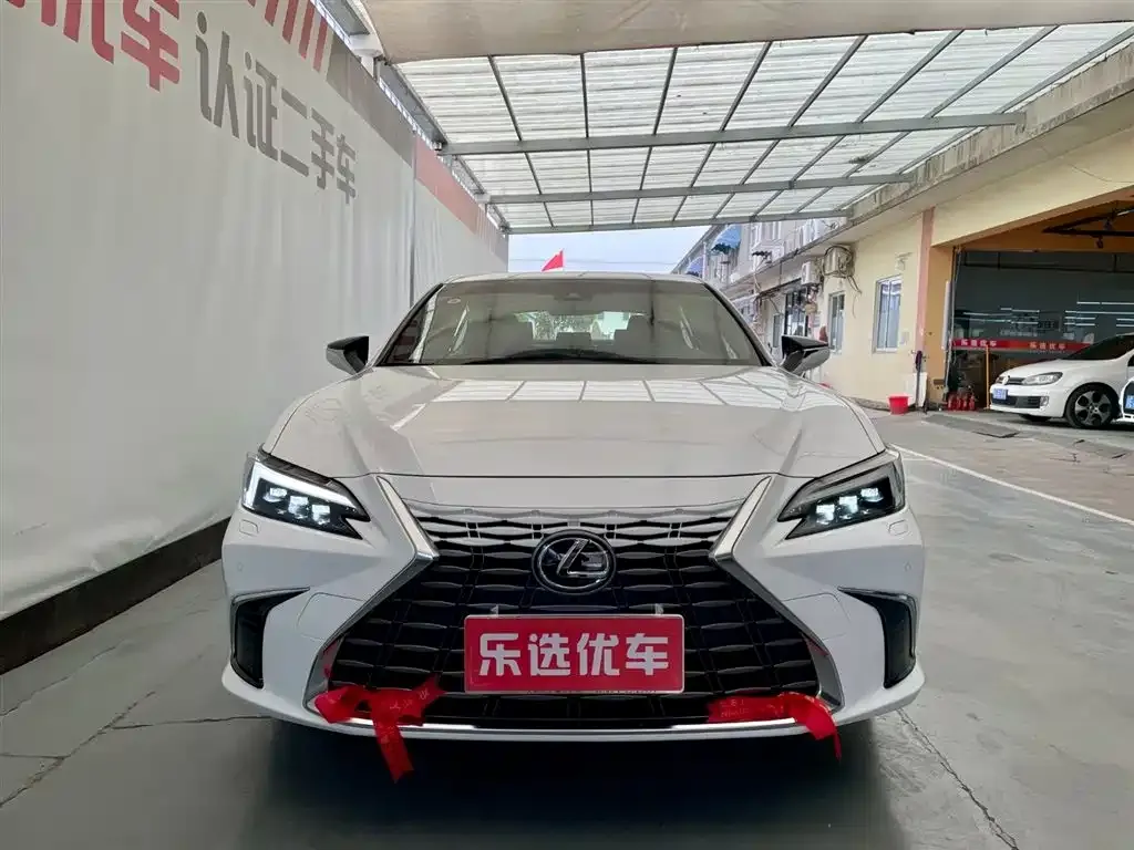 Lexus ES 2026 из CN, фото 6