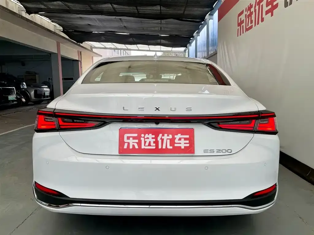 Lexus ES 2026 из CN, фото 2