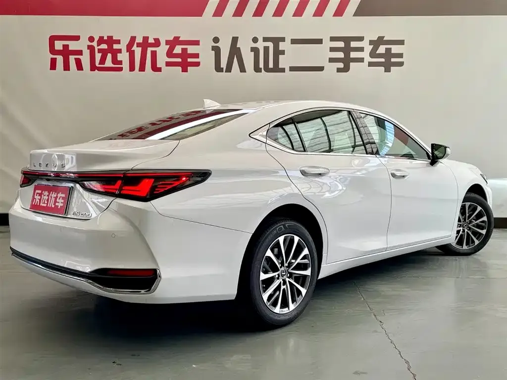 Lexus ES 2026 из CN, фото 4