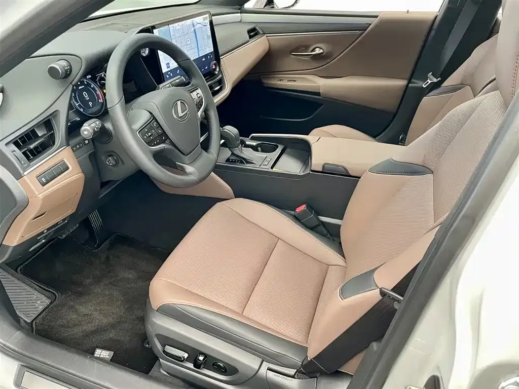Lexus ES 2026 из CN, фото 5