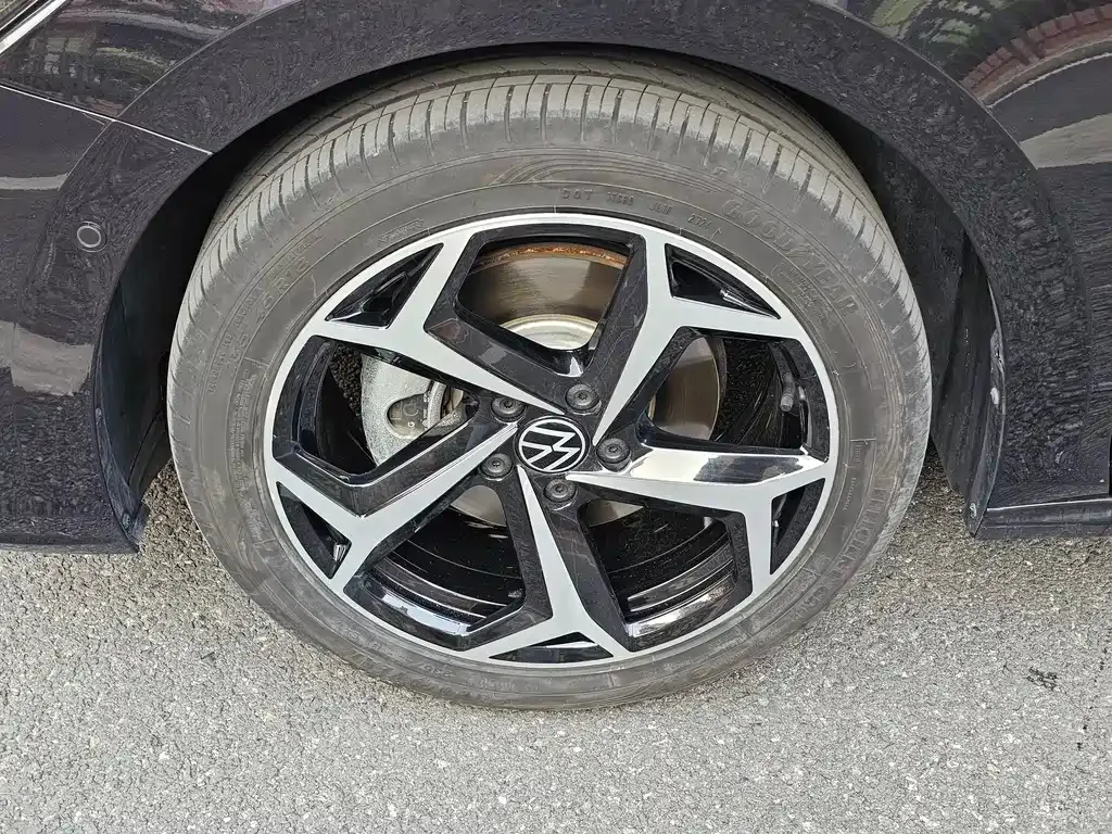 Volkswagen Passat 2024 из CN, фото 10