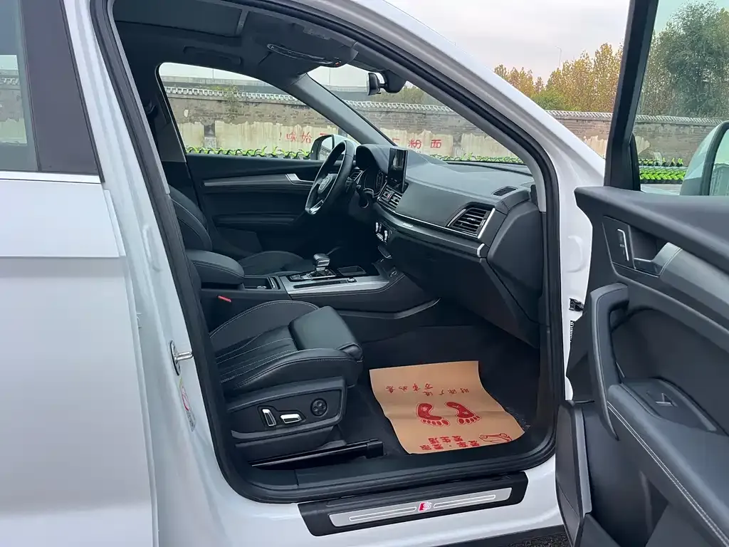 Audi Q5L 2023 из CN, фото 4