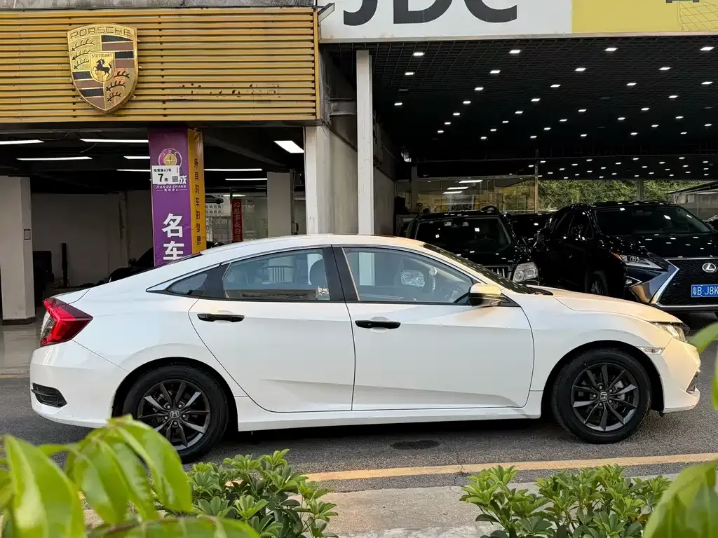 Honda Civic 2021 из CN, фото 8