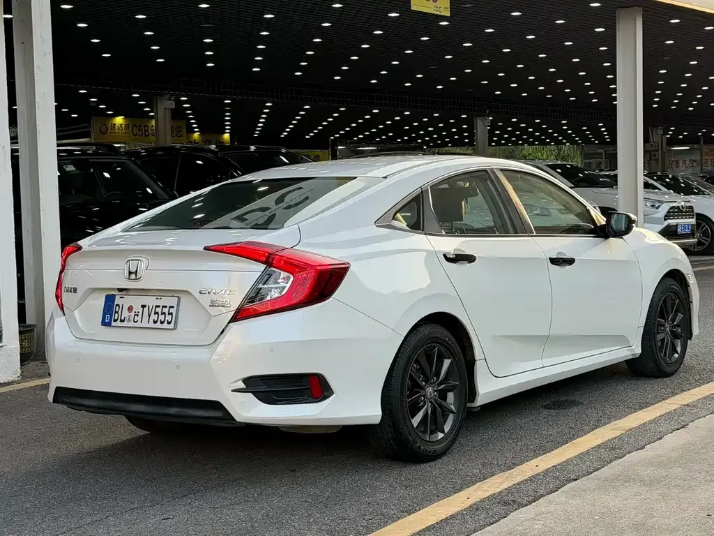 Honda Civic 2021 из CN, фото 9