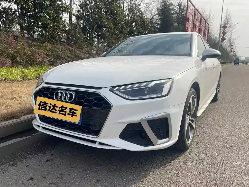 Audi A4L 2021 из CN, фото 1
