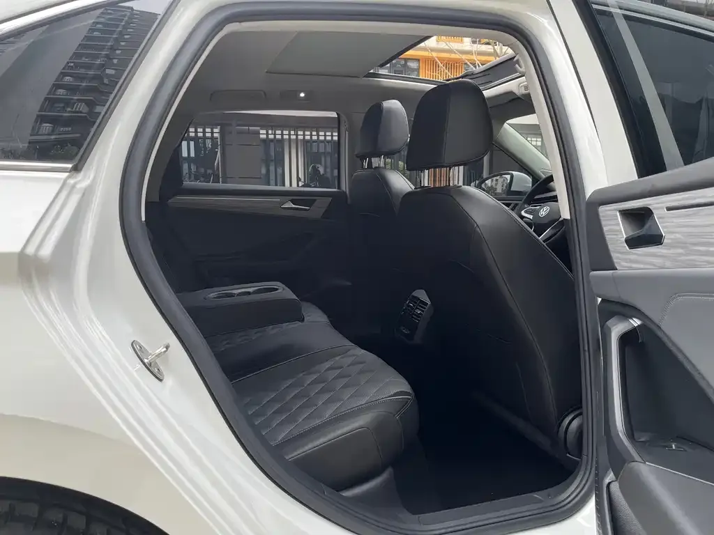 Volkswagen Sagitar 2022 из CN, фото 2