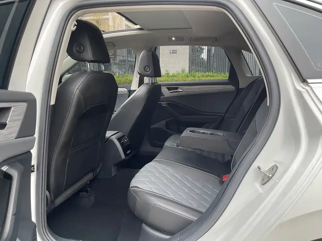 Volkswagen Sagitar 2022 из CN, фото 9