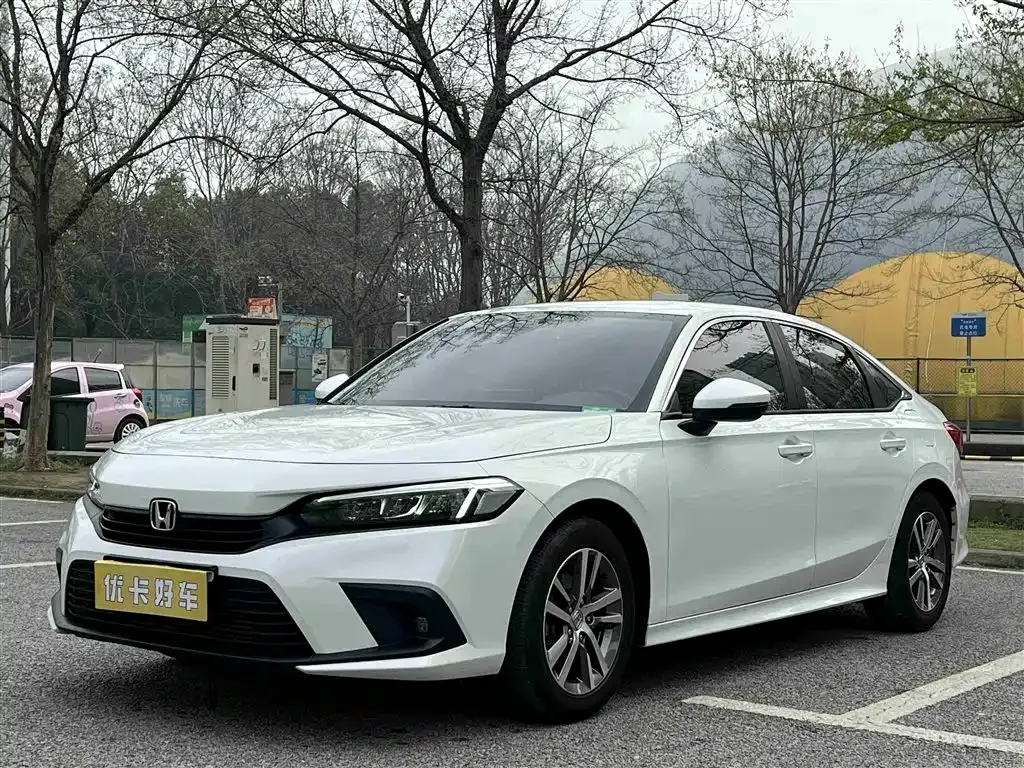 Honda Civic — фото 1