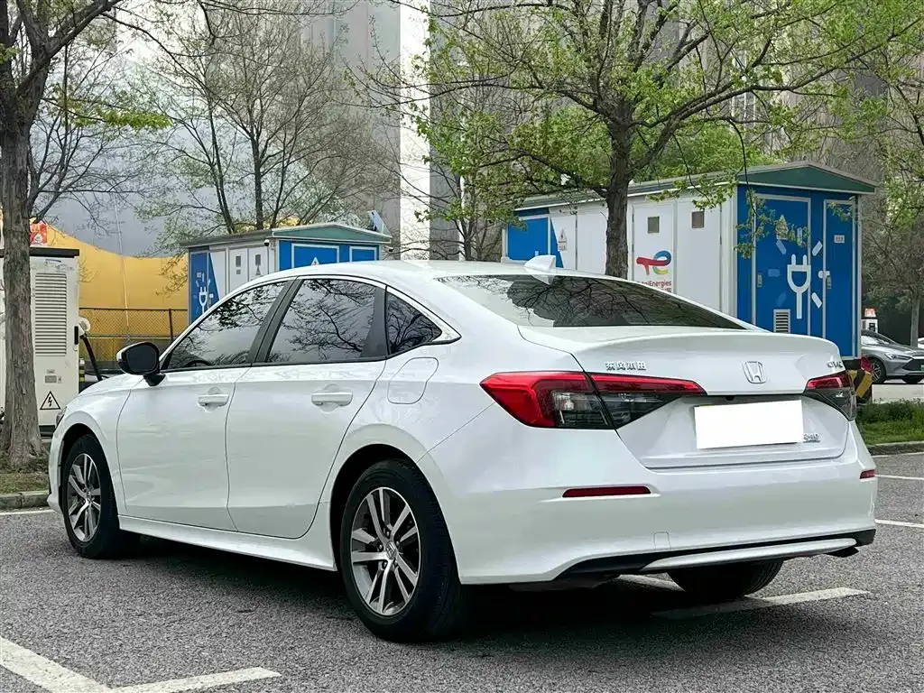Honda Civic — фото 7