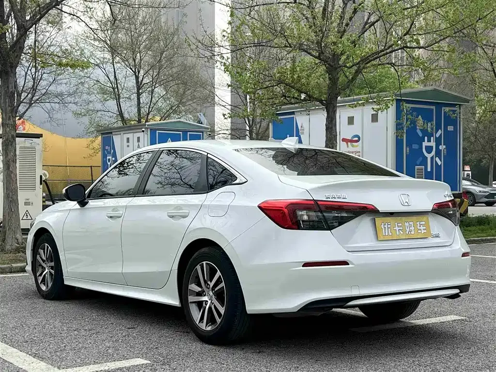 Honda Civic — фото 3