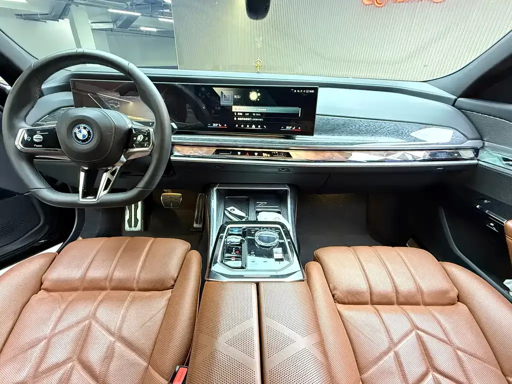BMW i7 2024 из CN, фото 9