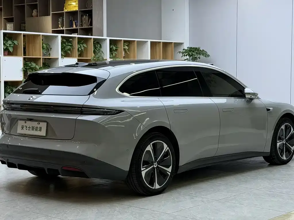 NIO ET5T 2024 из CN, фото 8