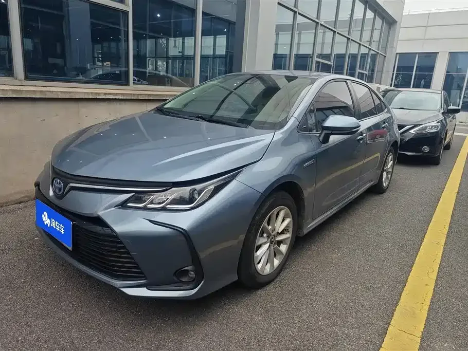 Toyota Corolla 2023 из CN, фото 1