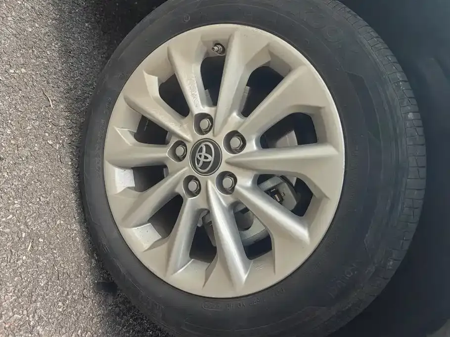Toyota Corolla 2023 из CN, фото 6