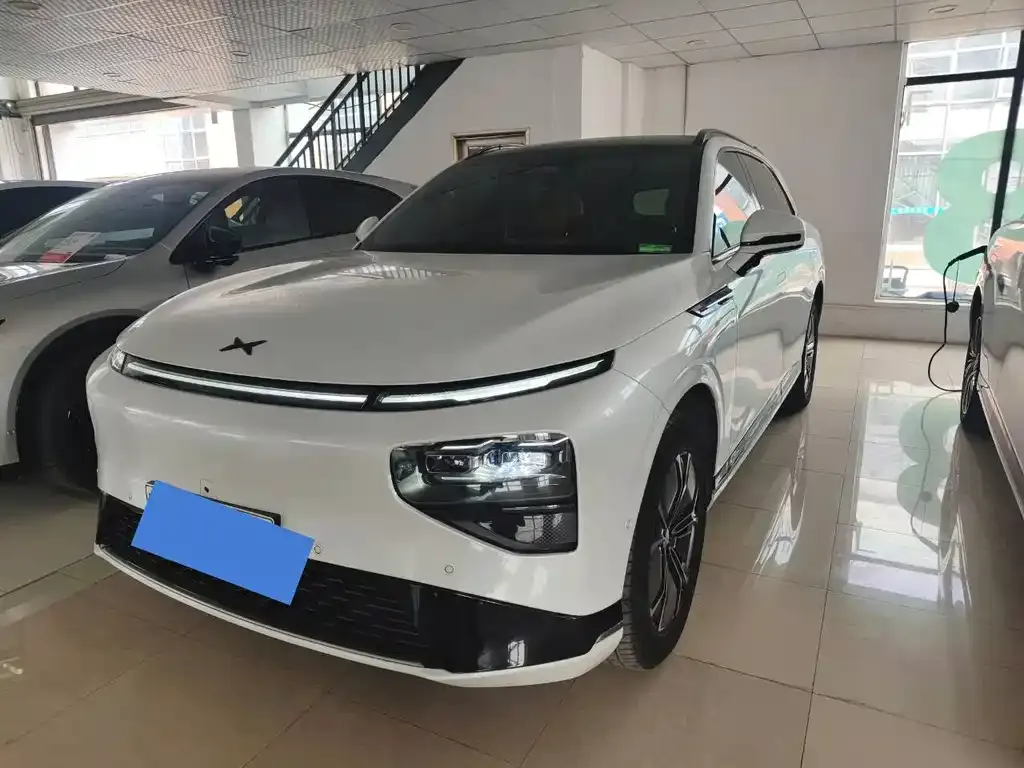 XPeng G9 2023 из CN, фото 7