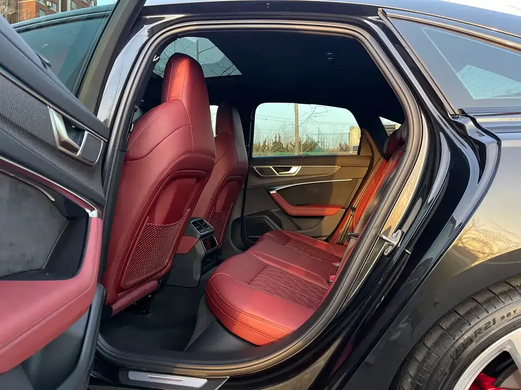 Audi S6 2021 из CN, фото 4