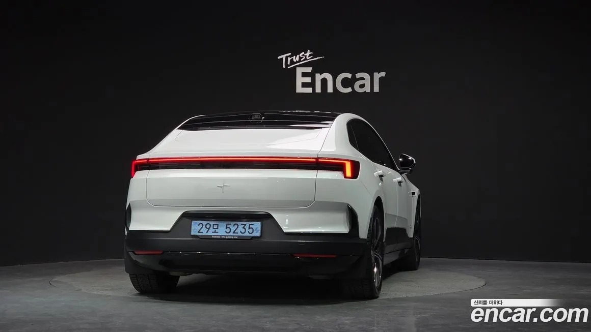 Polestar Polestar 4 — фото 10