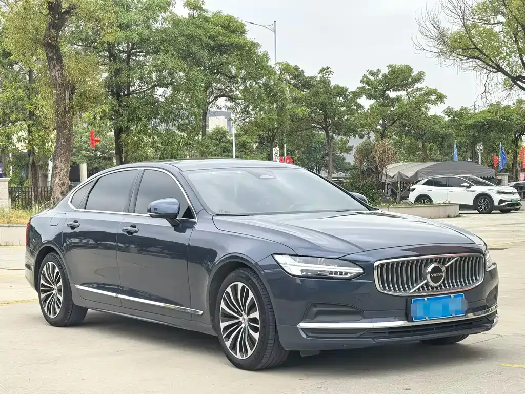 Volvo S90 — фото 10