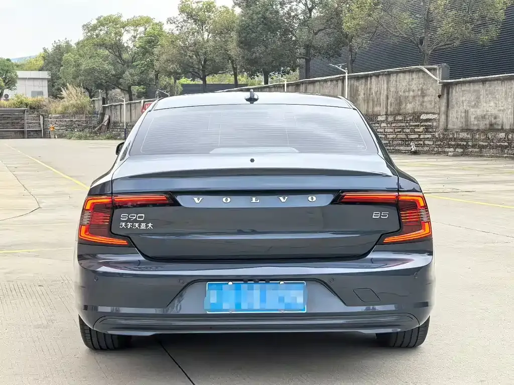 Volvo S90 — фото 7