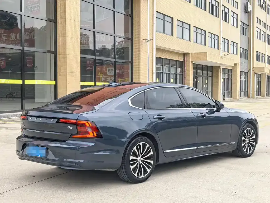 Volvo S90 — фото 6