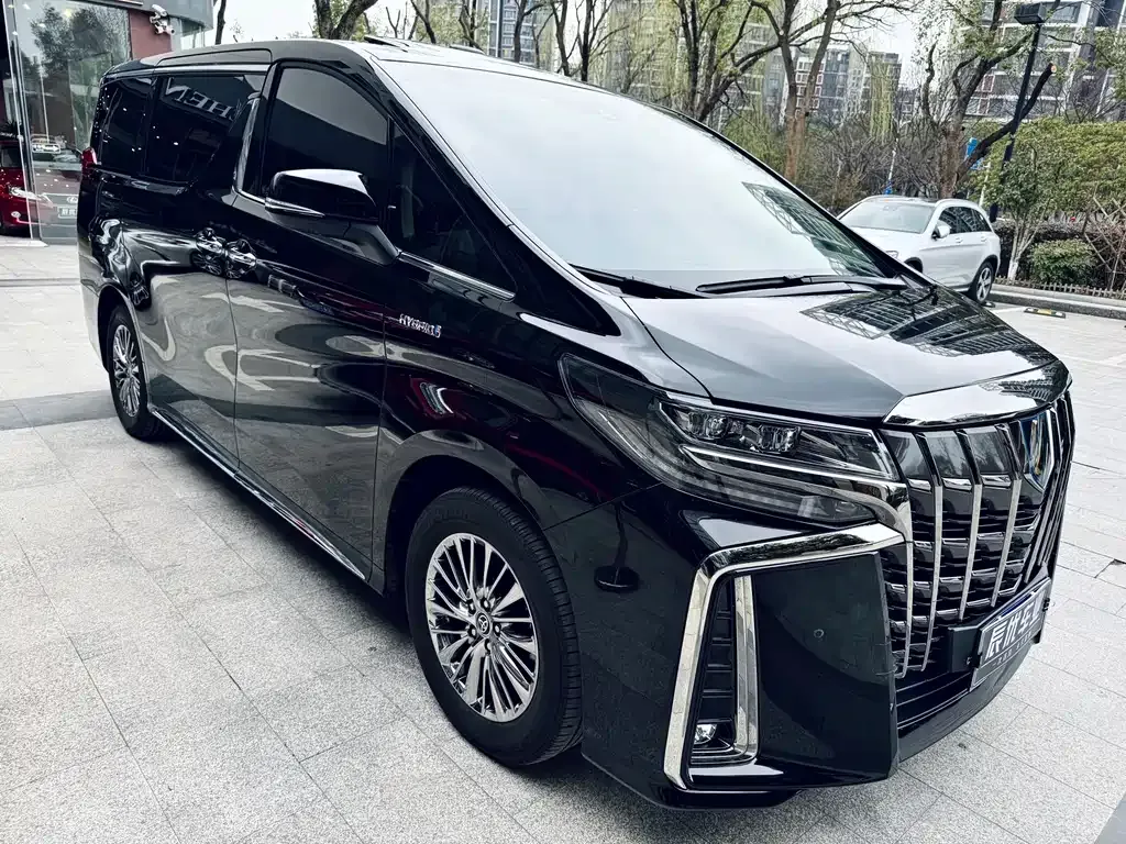 Toyota Alphard 2023 из CN, фото 9