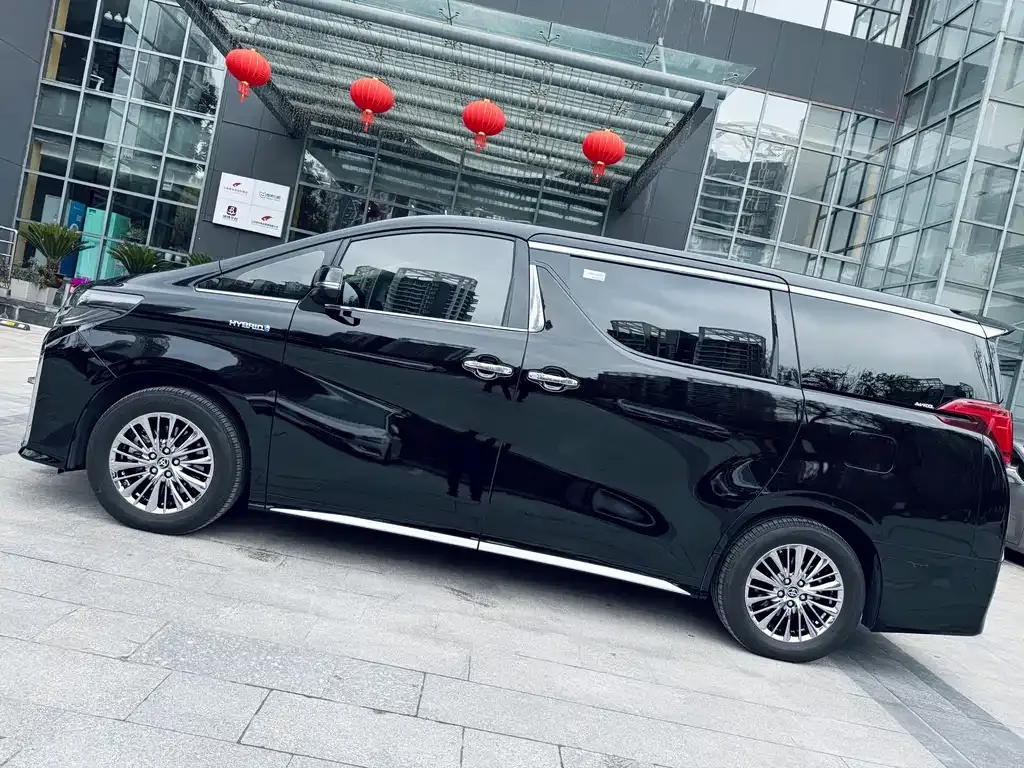 Toyota Alphard 2023 из CN, фото 8