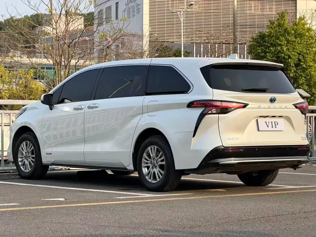 Toyota Sienna 2022 из CN, фото 6
