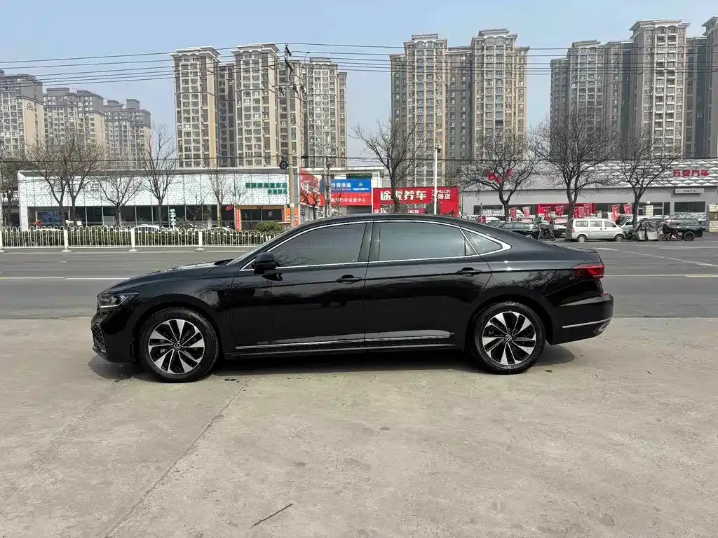 Volkswagen Passat — фото 4