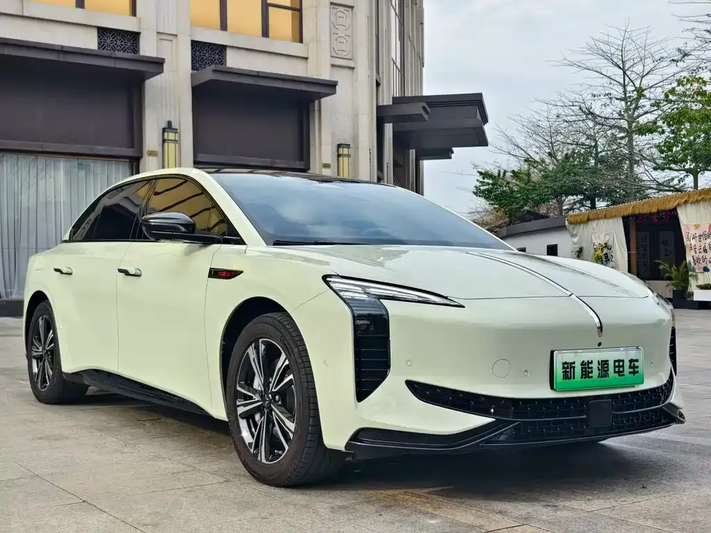 Hongqi EH7 2025 из CN, фото 9