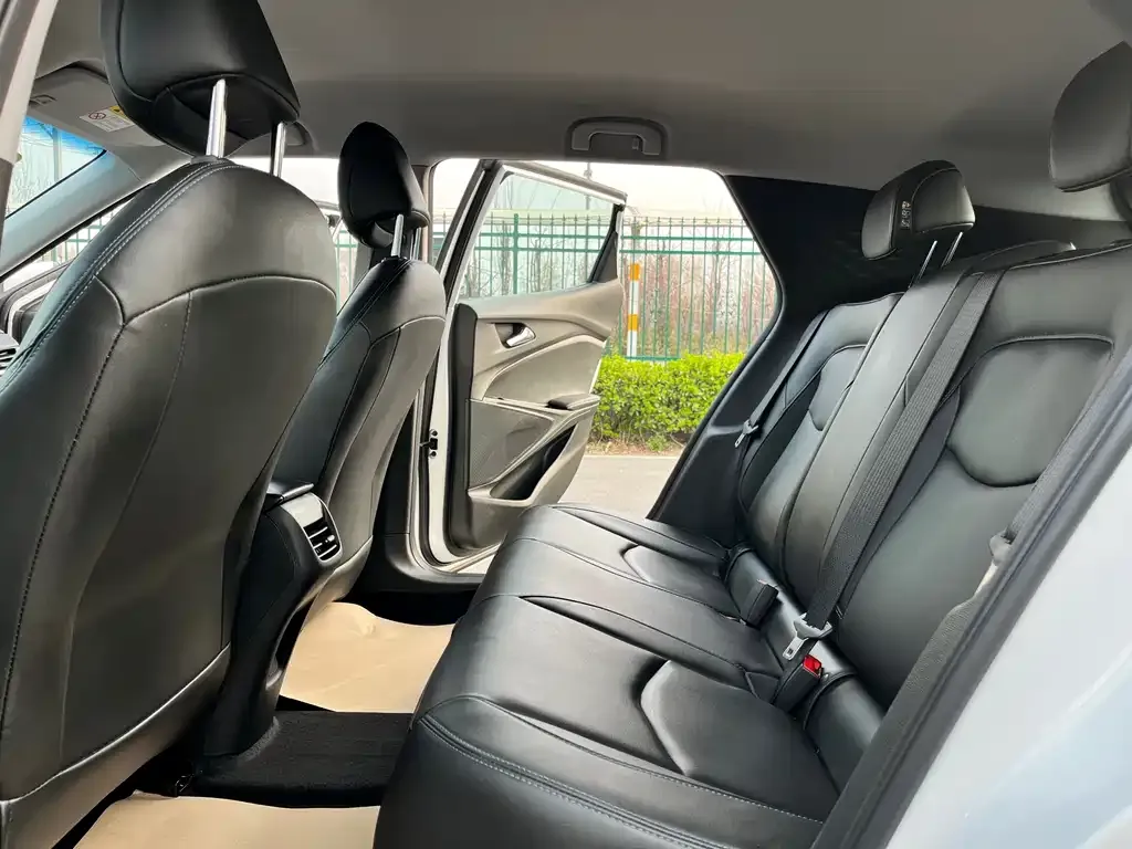 Chevrolet Menlo 2024 из CN, фото 9