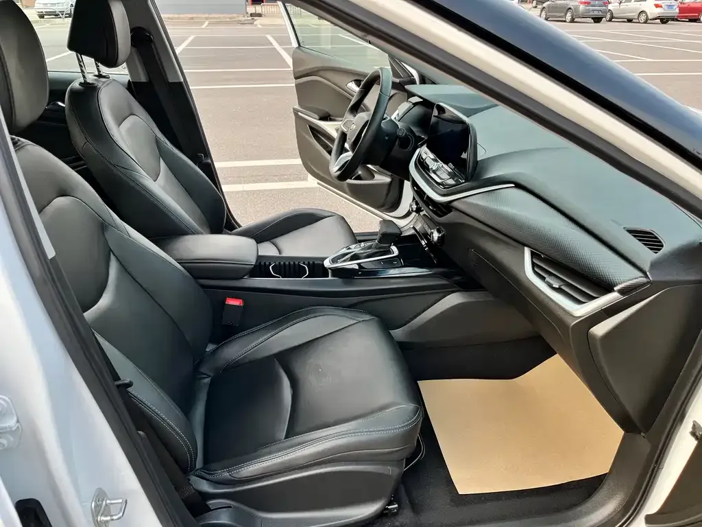 Chevrolet Menlo 2024 из CN, фото 2
