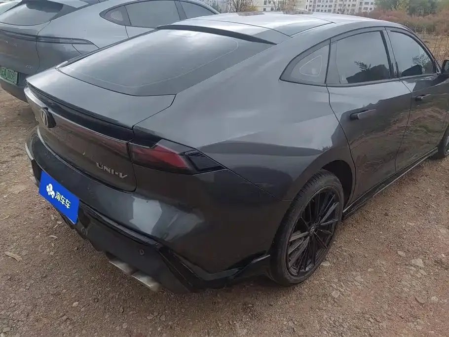 Changan UNI-V 2024 из CN, фото 9
