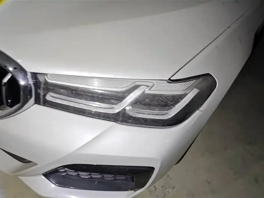 BMW 5 Series — фото 2
