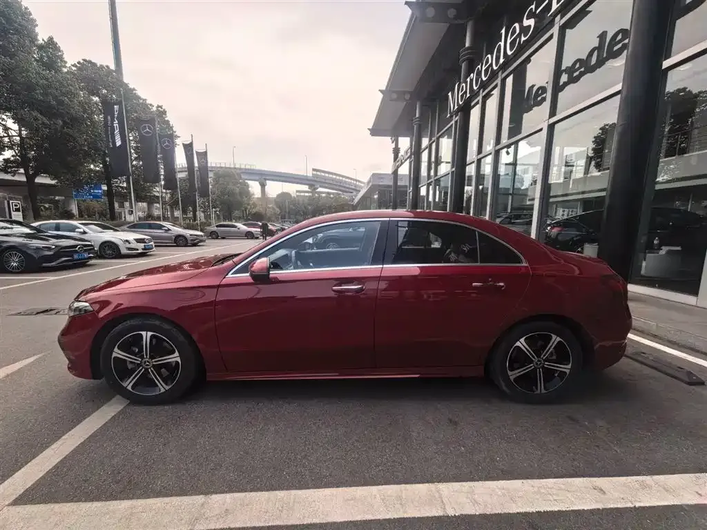 Mercedes-Benz A-Class 2023 из CN, фото 6