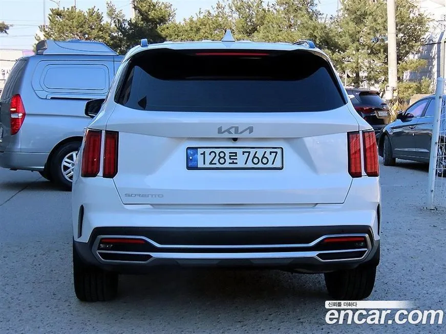 Kia Sorento — фото 5
