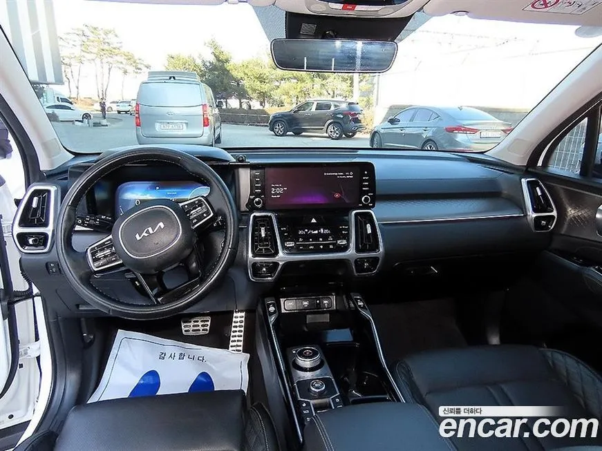 Kia Sorento — фото 10