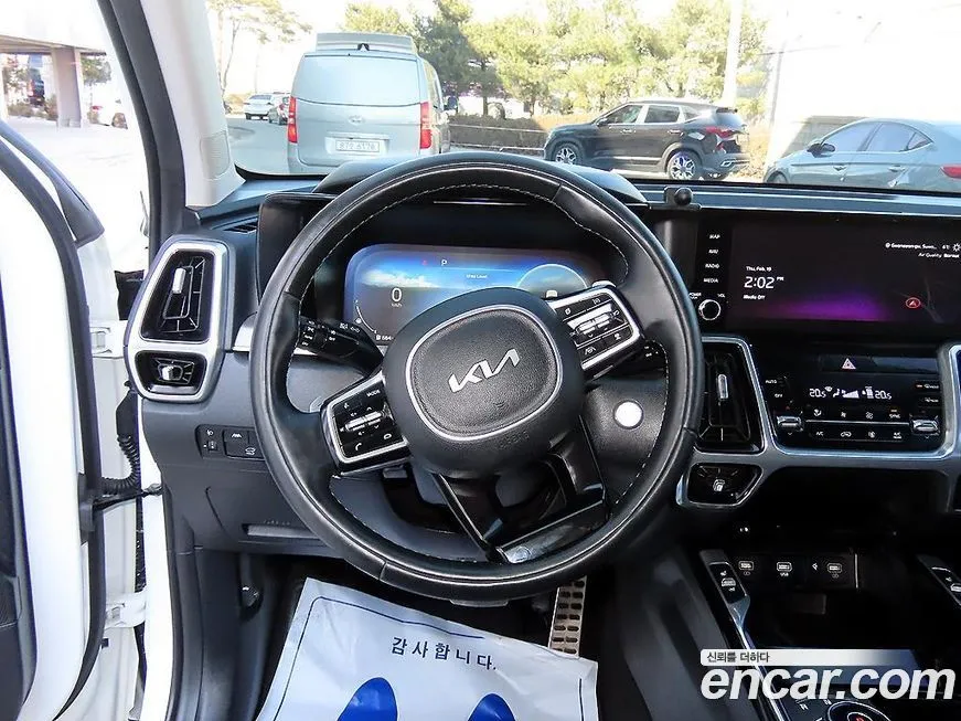 Kia Sorento — фото 9