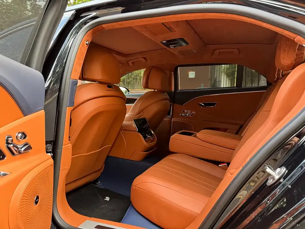 Bentley Flying Spur 2022 из CN, фото 3