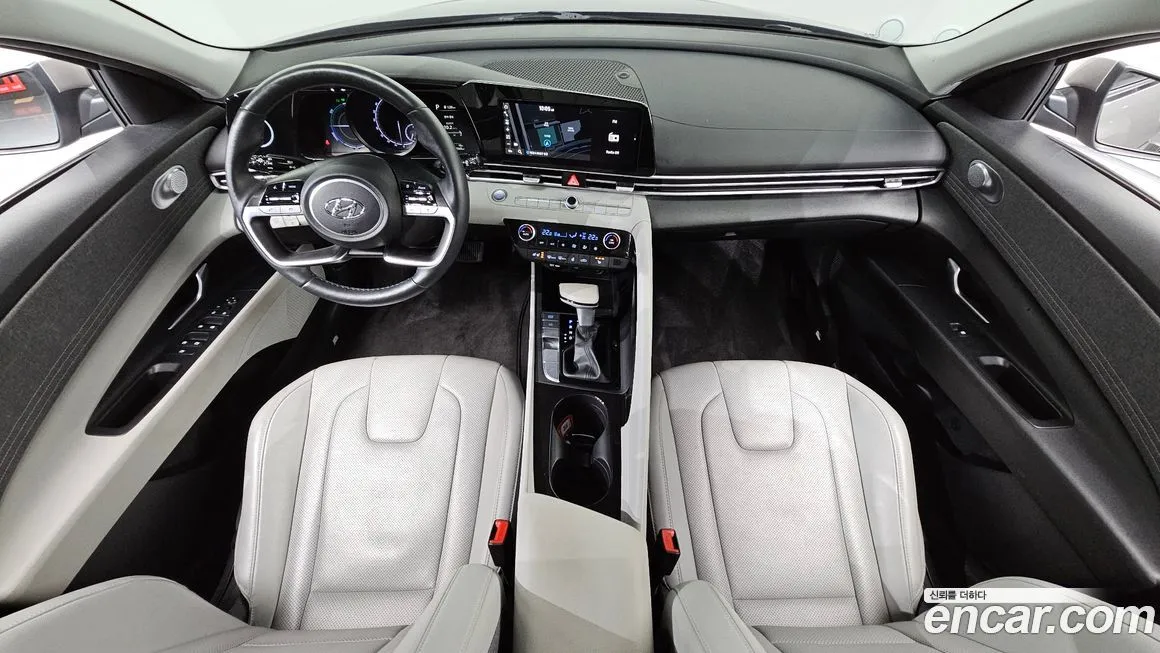 Hyundai AVANTE — фото 4