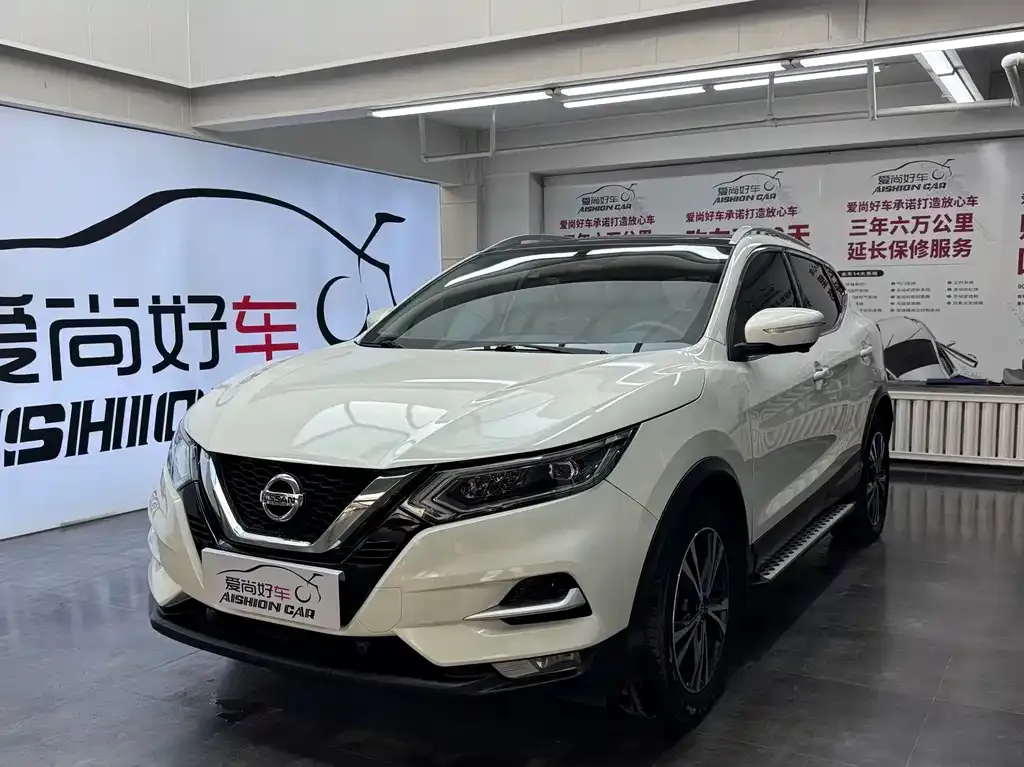 Nissan Qashqai — фото 1