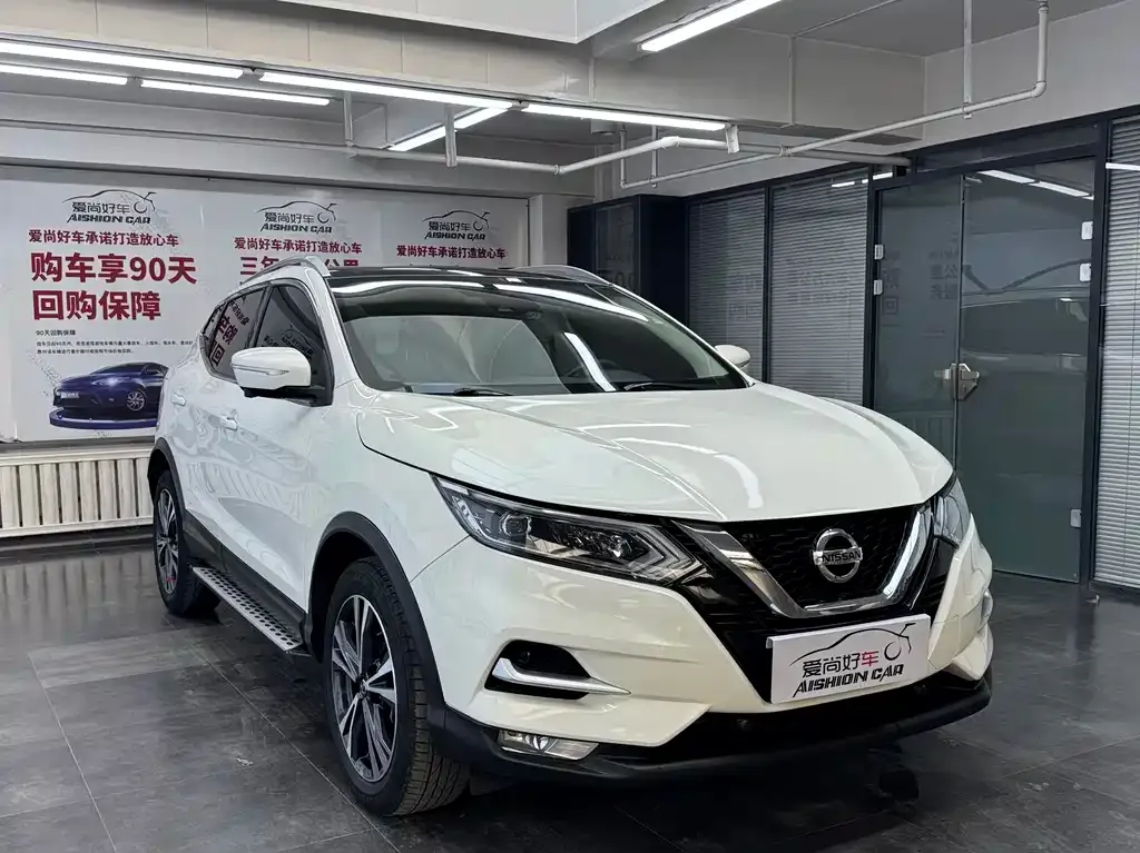 Nissan Qashqai — фото 10