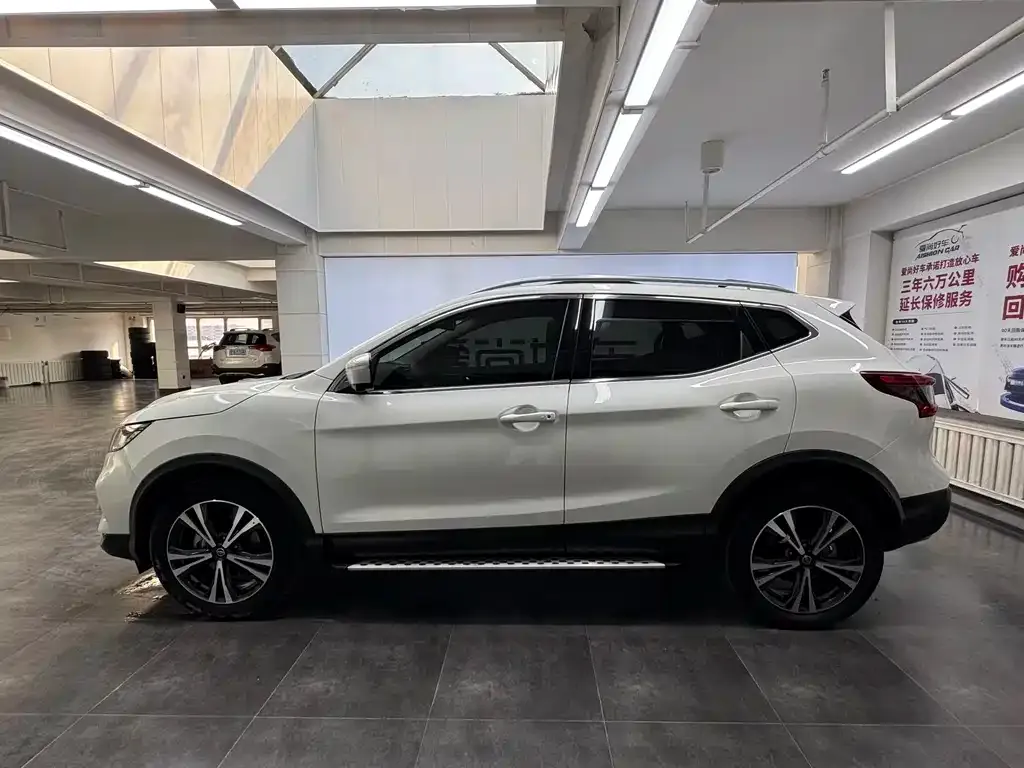 Nissan Qashqai — фото 6