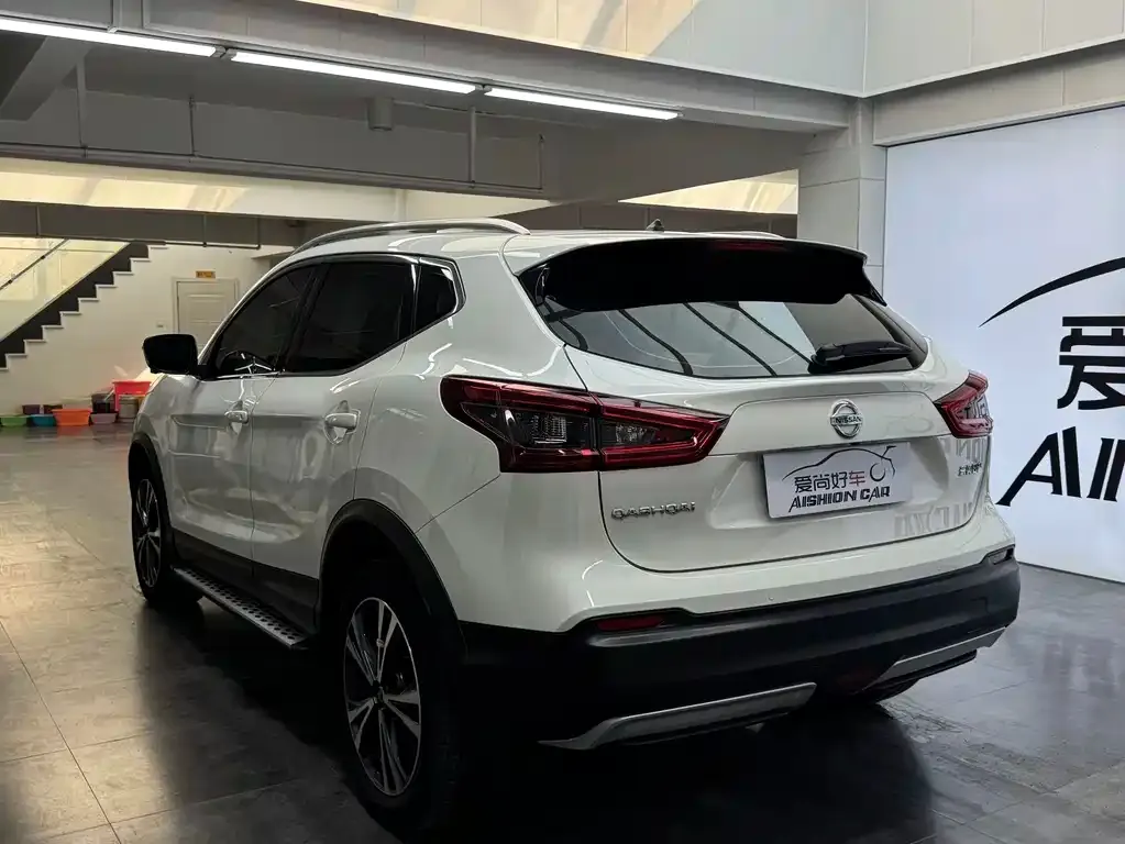 Nissan Qashqai — фото 4