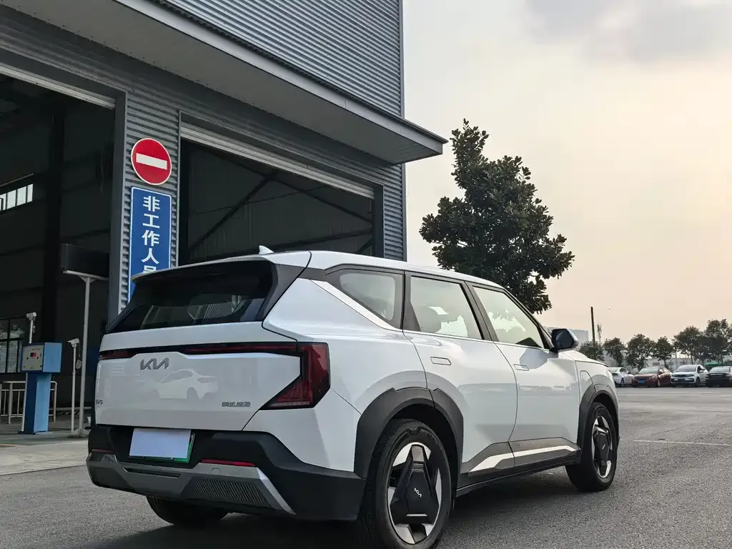 Kia EV5 2025 из CN, фото 5