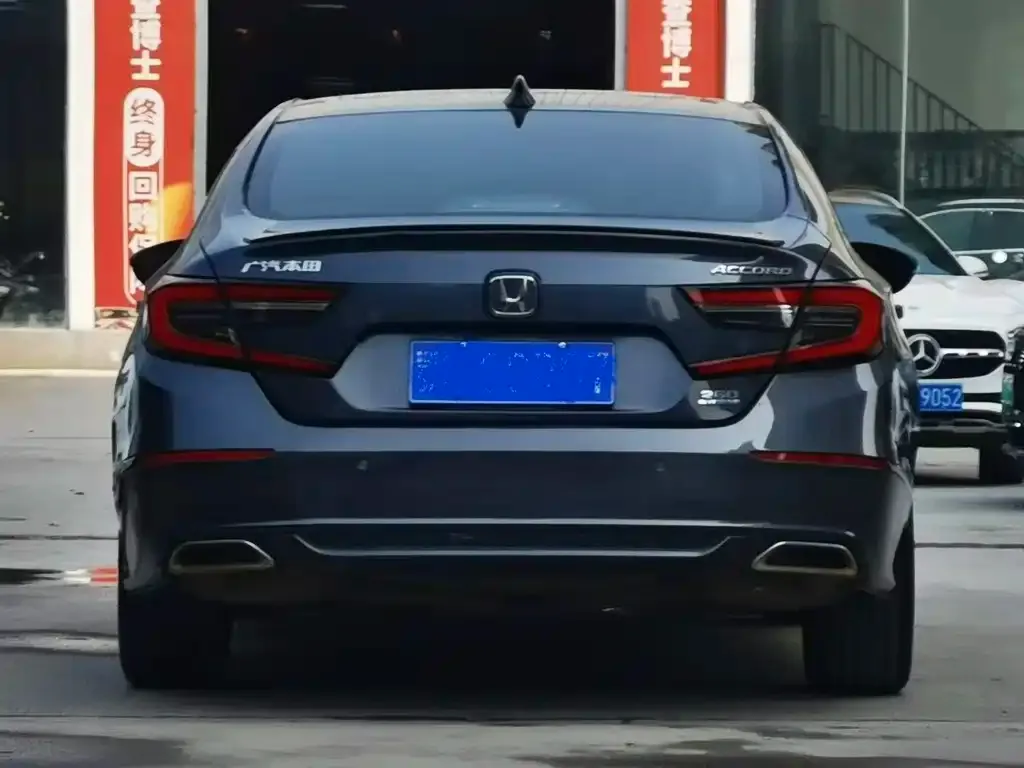 Honda Accord — фото 2