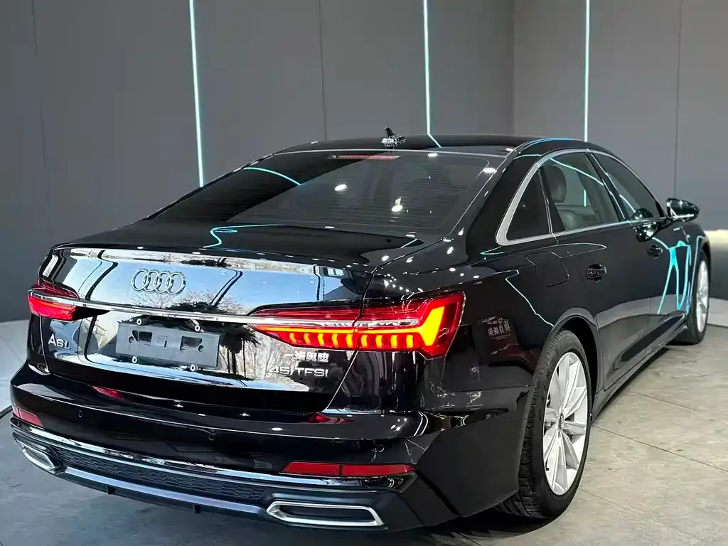 Audi A6L — фото 3