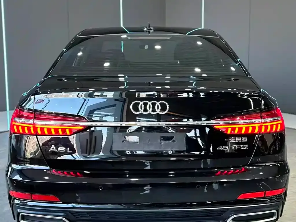 Audi A6L — фото 7